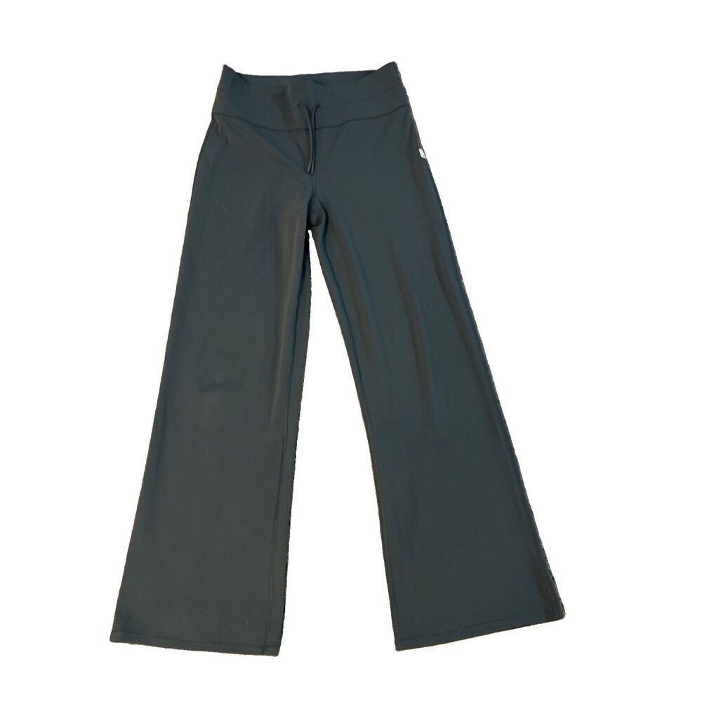 Vuori Daily Wide Leg full length high waist Size Medium Green Women Pants